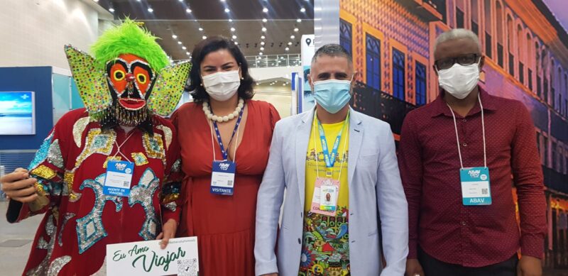 Rede de parcerias contribui para fortalecer turismo no Polo São Luís. No registro, Renata Costa (Sebrae), Saulo Ribeiro (Setur SLZ) e Jansen Santos (então presidente da Abav/MA) – Foto: Divulgação