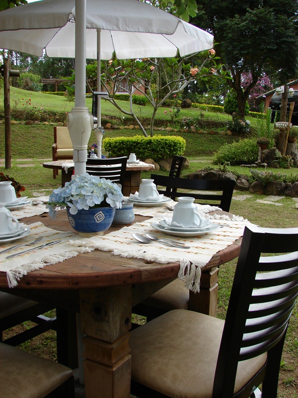 O agradável café da manhã na Pousada Candeias - Foto: Divulgação