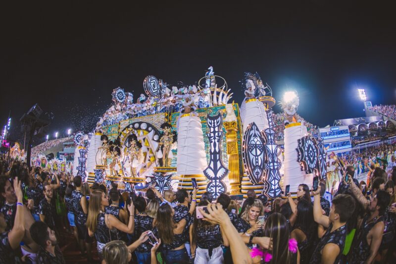 Camarote Brahma Nº 1 de volta a Sapucaí na maior festa do planeta, po Carnaval do Rio de Janeiro - Foto: Divulgação