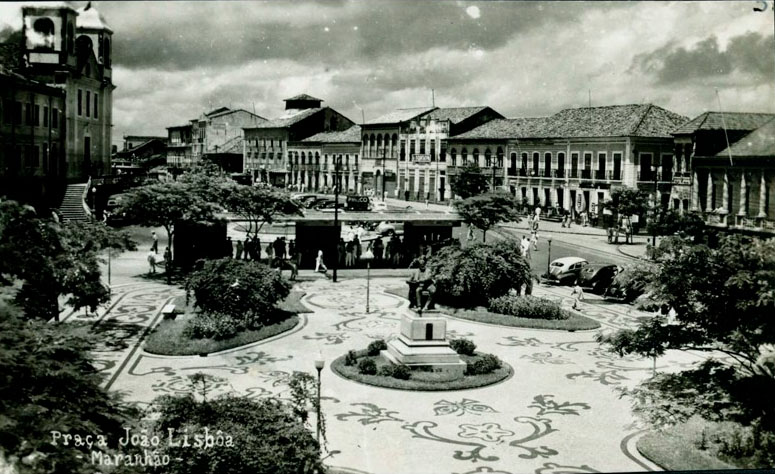 Praça João Lisboa com Largo do Carmo - São Luís/MA - início do século XX - Imagem: Biblioteca.ibge.gov.br
