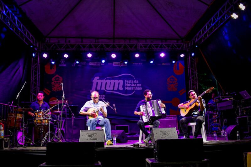 O quarteto Crivador que abriu o show popular da FMM 2022 – Foto: Miguel Viégas