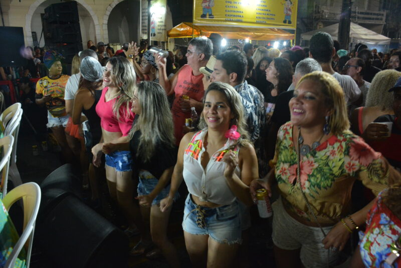 Folia começa a agitar os foliões no Centro de São Luís - Foto: Divulgação