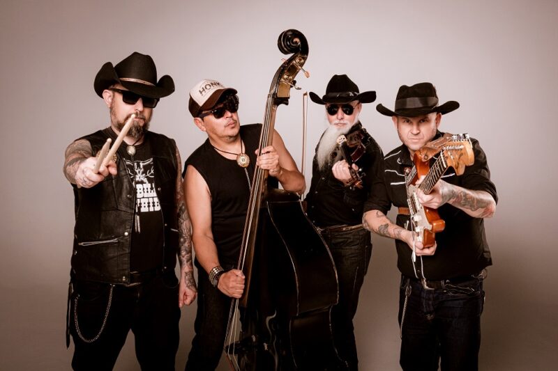 Hillbilly Rawride está confirmada para tocar no festival – Foto: Divulgação