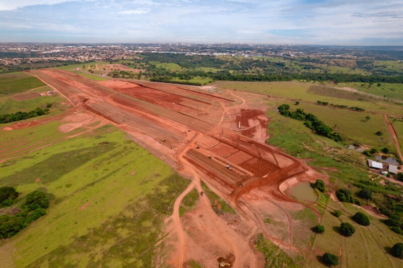 Pista do pólo aeronáutico terá cerca de 2 mil metros de extensão e poderá operar voos diurnos e noturnos – Foto: Rafael Ferreira