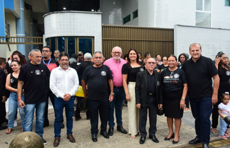 Direção do Sistema Fecomércio/Sesc/Senac juntos com Socorro Noronha, Presidente da FCDL/MA e Claudio Azevedo, Vice-Presidente Executivo da Fiema, que declararam apoio ao movimento – Foto: Ascom/Senac