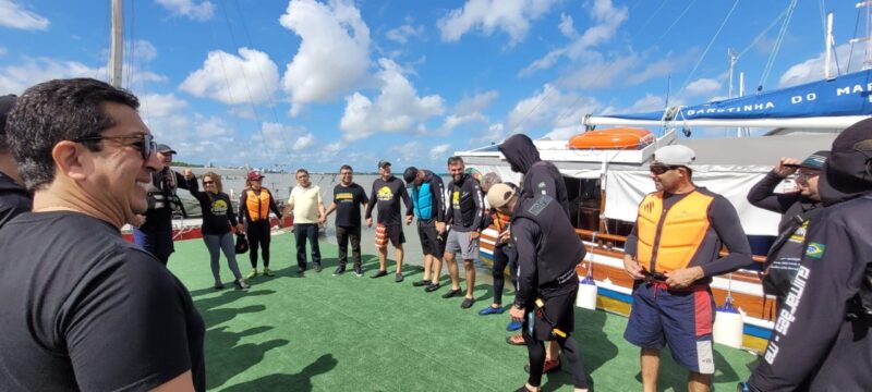 Todos em oração para mais uma aventura turística maranhense - Foto: Italo José