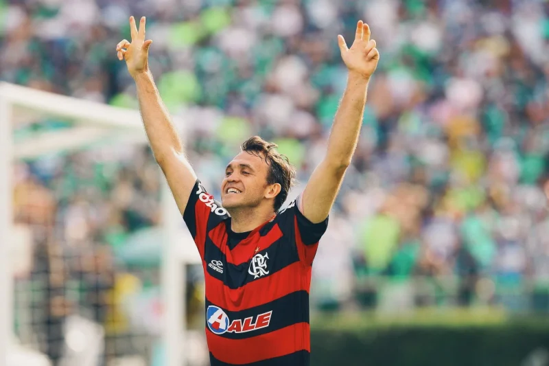 O ex-craque Petkovic é atração mais que confirmada no jogo festivo Amigos do Romário x Estrelas – Foto: Divulgação