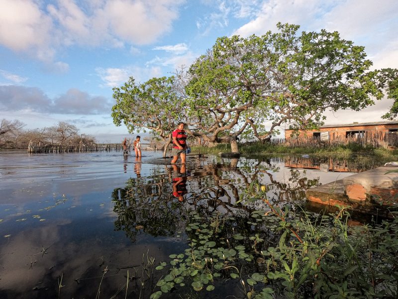 No turismo de aventura é importante os estudos de riscos e cuidados que devem ser tomados para a segurança em ambientes naturais e de convivência das populações nativas - Foto: Mario Medeiros 
