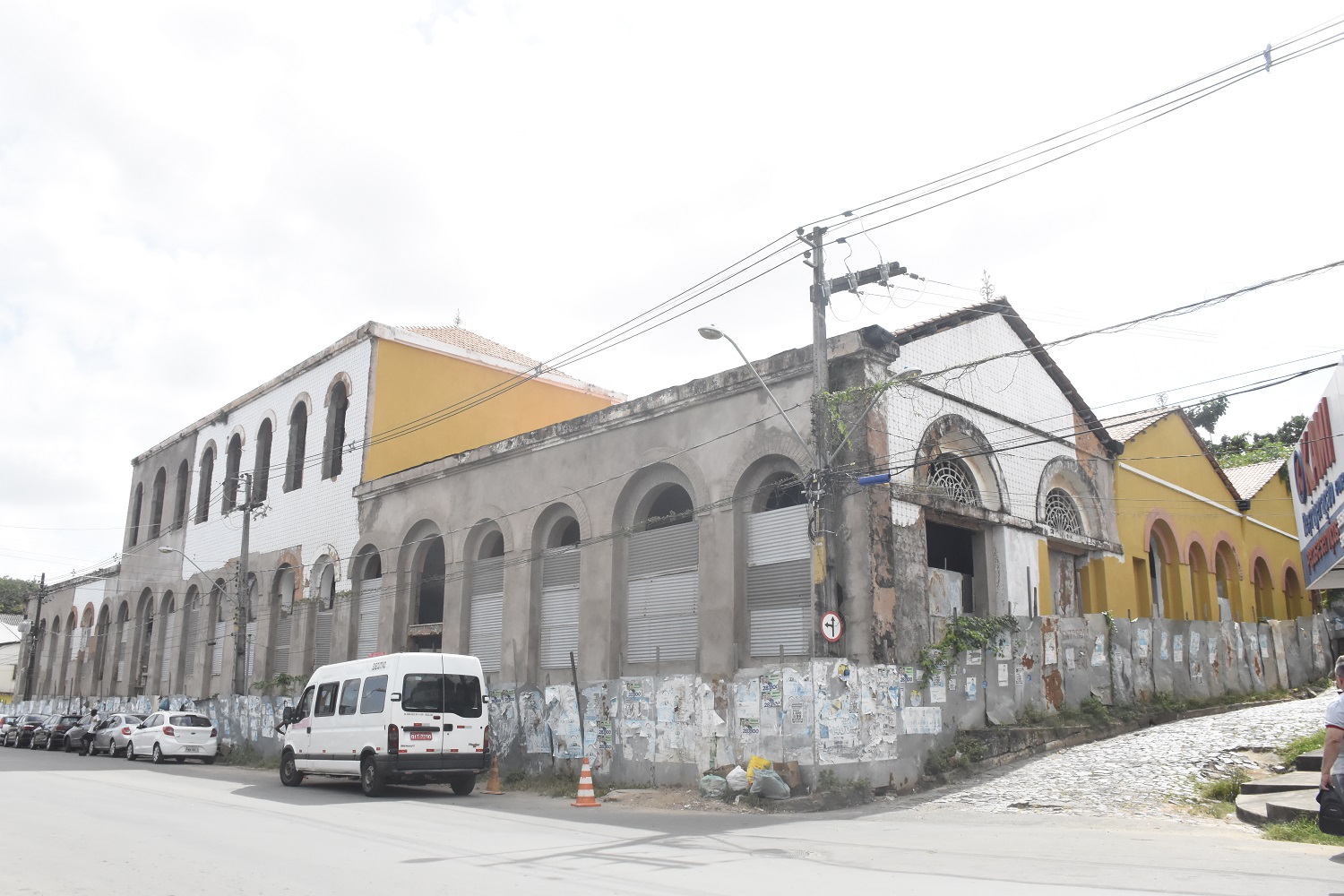 Prédio do Sioge, uma espera de muitos anos pela sua total restauração - Foto: Paulo Caruá