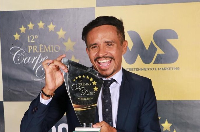 William Santos, apresentador e idealizador do Prêmio Carpe Diem - Foto Capa