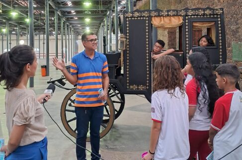 Na falação do Prof. Flaviomiro, em resumo, a passagem da Fábrica Cânhamo para o Ceprama, numa história que começou em 1891 – Foto: Divulgação