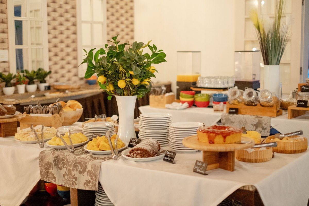 O café da manhã do Hotel Cordialle traduz toda sua essência - Foto: Divulgação