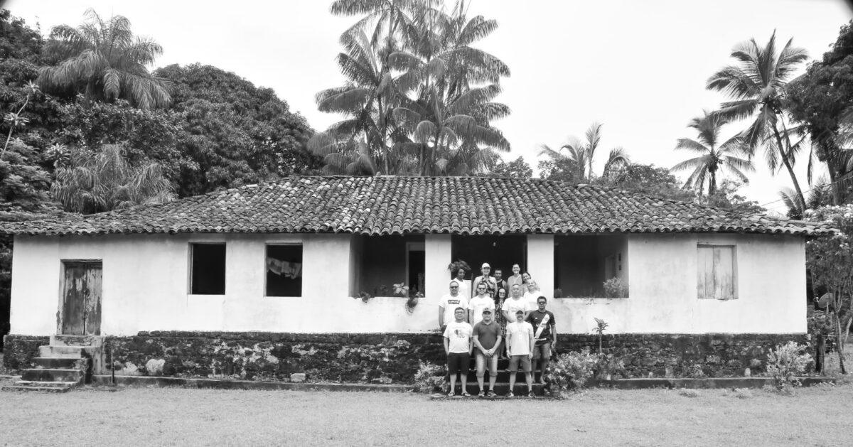 Secretários de turismo visitaram um dos engenhos históricos de Guimarães que ainda produz cachaça artesanalmente. O local também serviu de espaço onde a escritora Maria Firmina dos Reis lecionou Cumã - Foto: Honório Moreira
