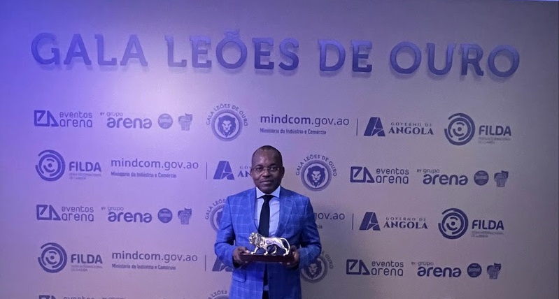 António dos Santos Domingos, Presidente do Conselho de Administração da TAAG durante premiação - Foto: Divulgação