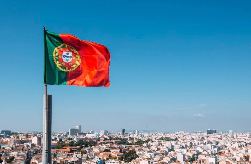 O governo português mudou algumas regras de imigração para organizar o país, a medida mais polêmica é o fim da manifestação de interesse, procedimento que autorizava residência para exercício de atividade profissional - Foto: Divulgação