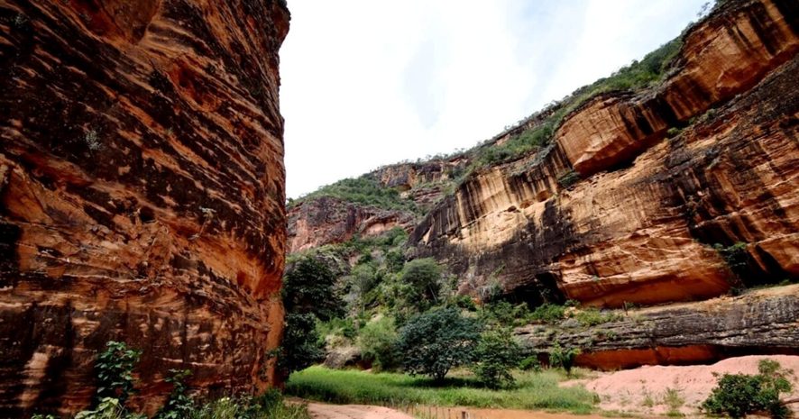 Repleto de belos paredões nos dois lados, esses cânions formam cenários espetaculares, com paisagens que se tornaram uma das principais atrações turísticas - Foto: Divulgação