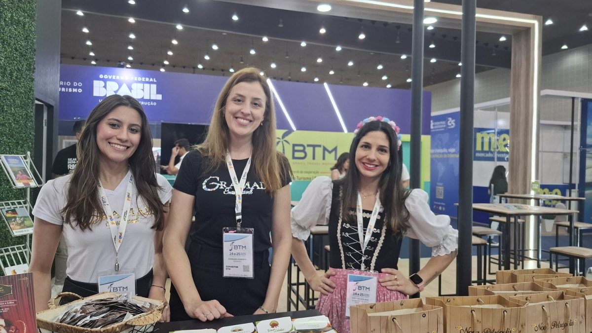 Nos estandes materiais promocionais exaltam a autenticidade dos destinos brasileiros - Foto: Gutemberg Bogéa
