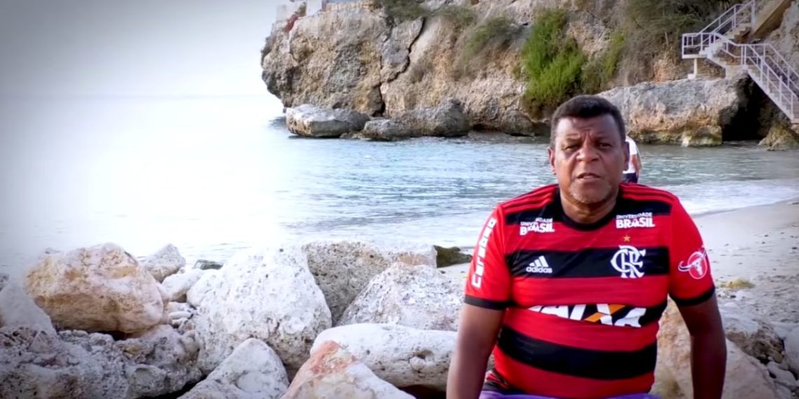 Paulinho das Arábias marcou época na ilha caribenha no anos 80 e se identificou com a população negra. O filme, de 38 min, foi dirigido pelo jornalista Rennan Rebello - Foto: Divulgação