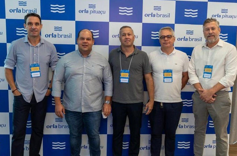 Representantes da Orla Brasil com o secretário Décio Martins – Foto: Divulgação