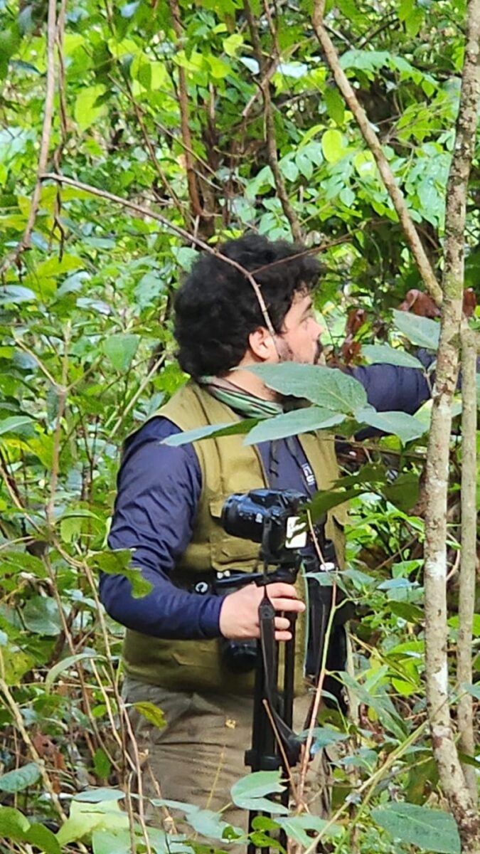 Para Gabriel Simôes, observar aves é sair do nosso mundo e tentar compreender o mundo natural que nos cerca - Foto: Marcos Luz