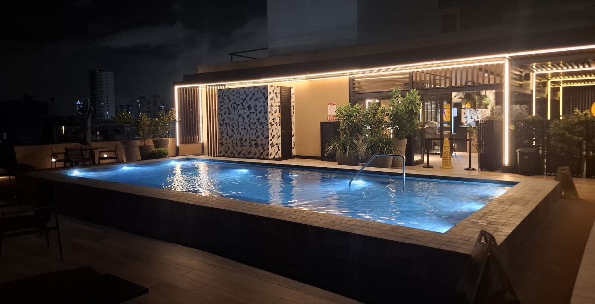 Área de lazer e entretenimento do Park Hotel Boa Viagem, na capital, Recife - Foto: Gutemberg Bogéa 